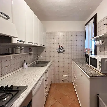 Brezza Smeralda アパート *